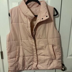 Women's Puffer Vest Medium